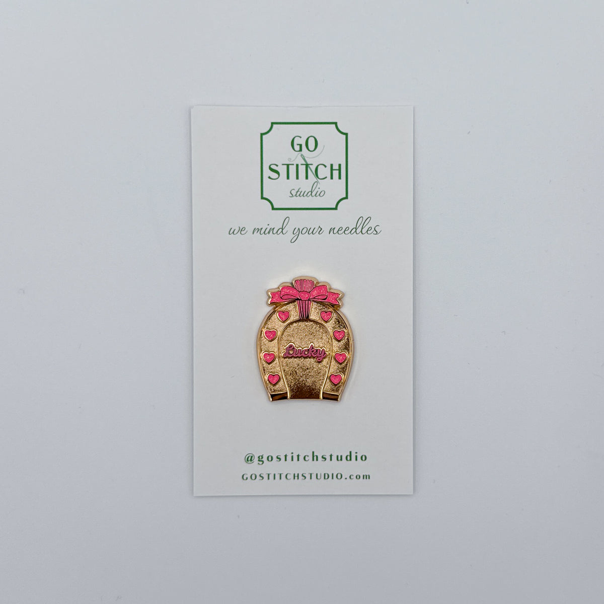 Pink Lucky Horsehoes  Needleminder