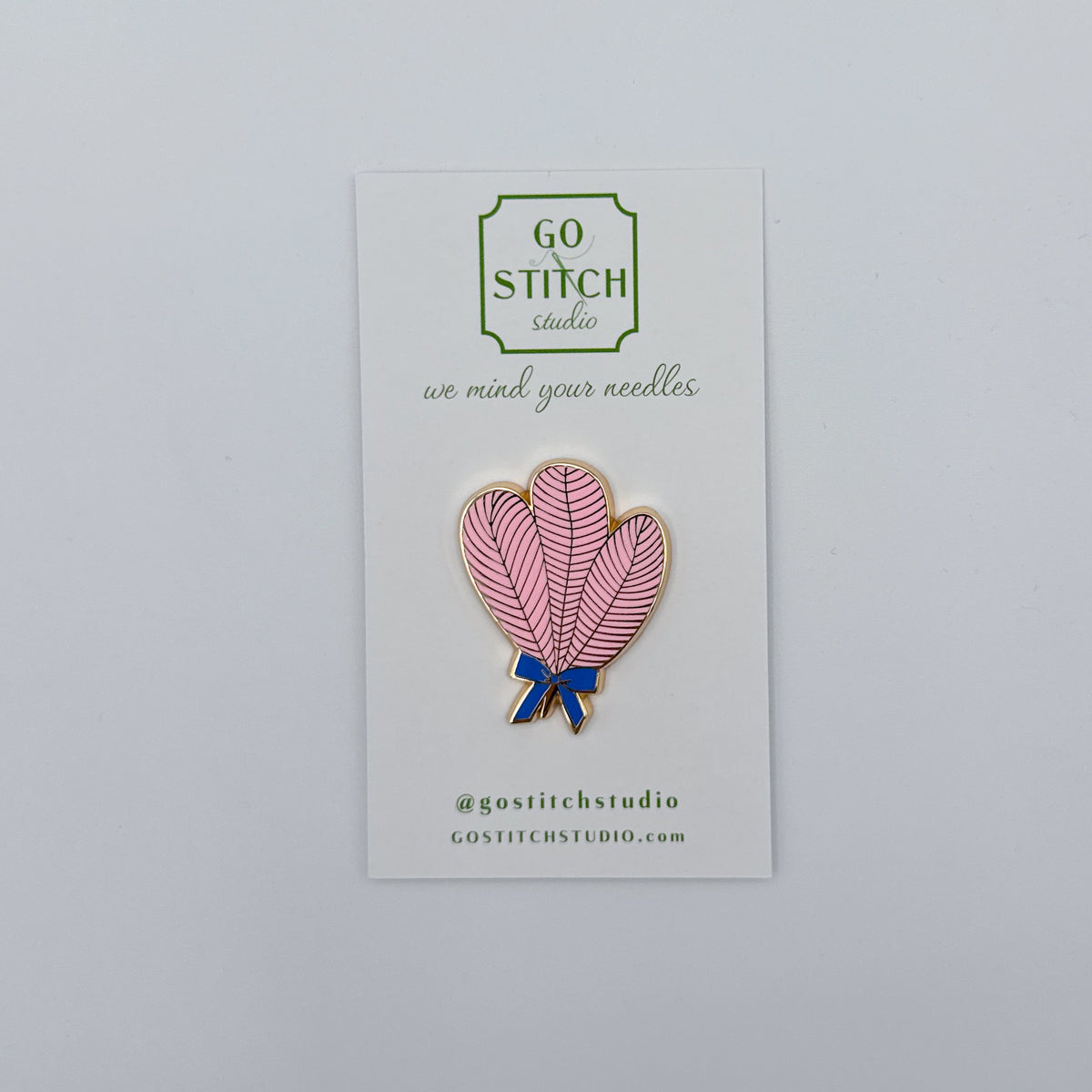 Pink Feathers Needleminder